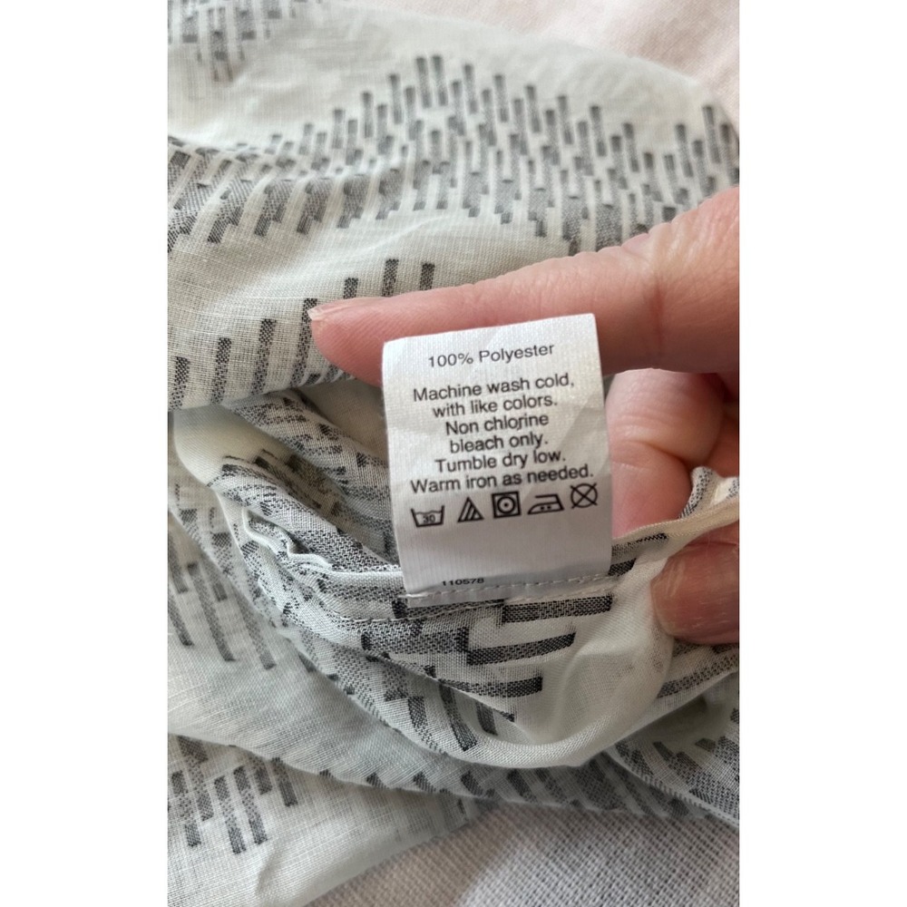 J. Crew Chevron Semi-Sheer Black & White Blouse Womens sz M Chic Spring Office - Picture 10 of 16